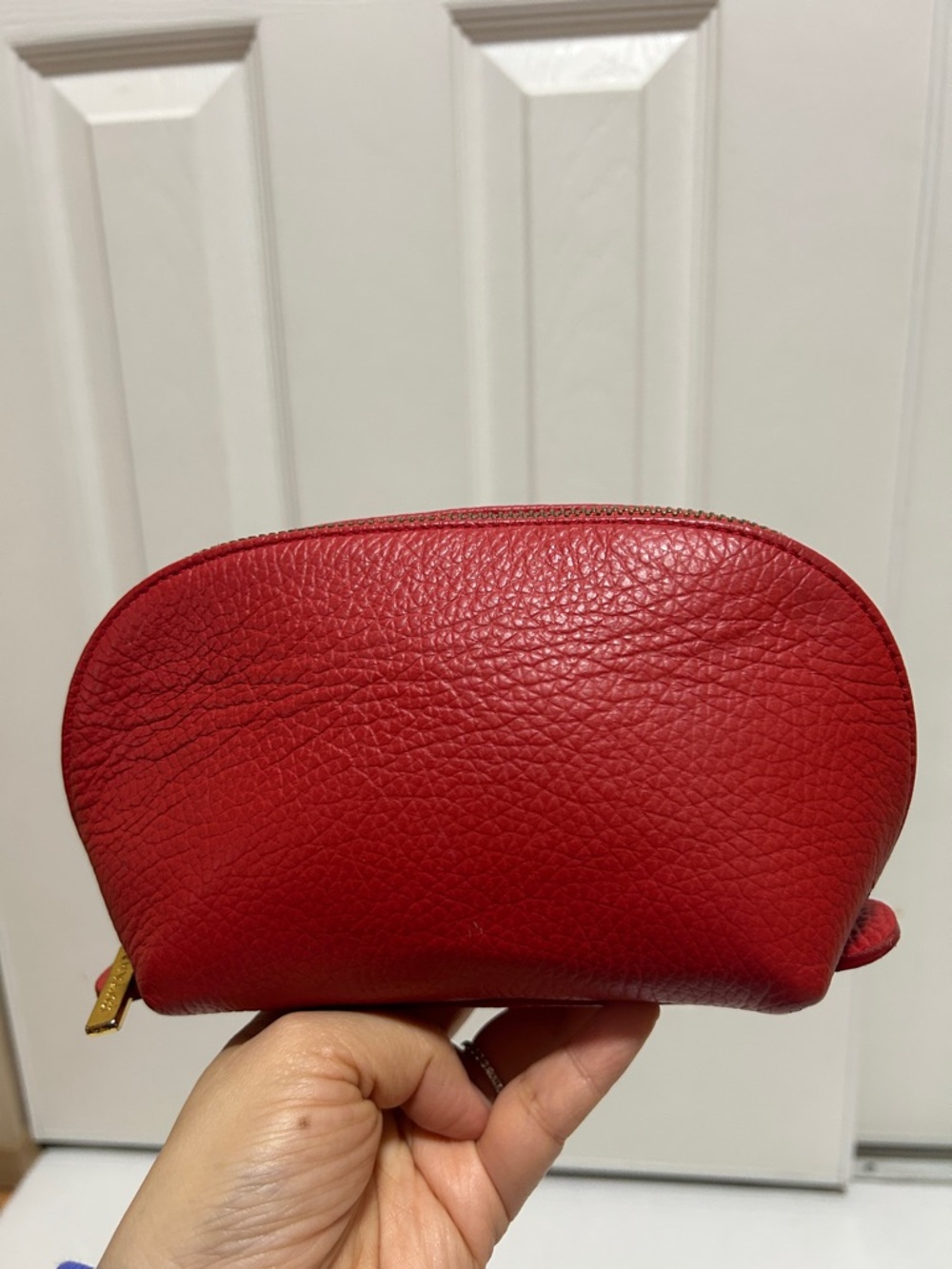 CUYANA Red Pebbled Leather Travel Make up Pouch - Picture 2 of 8